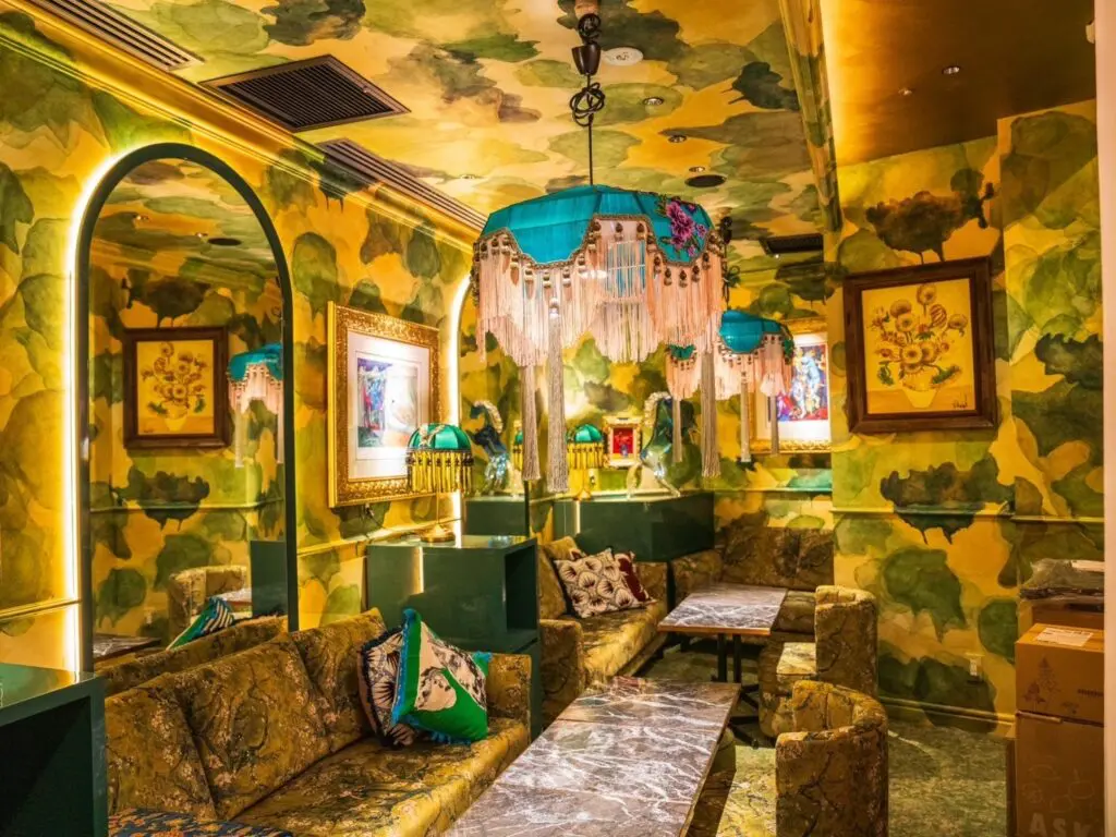 VENICE CLUB(ヴェニス クラブ)